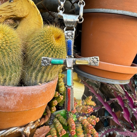 VINTAGE PAWN ERA ZUNI CROSS NECKLACE - Picture 8 of 8